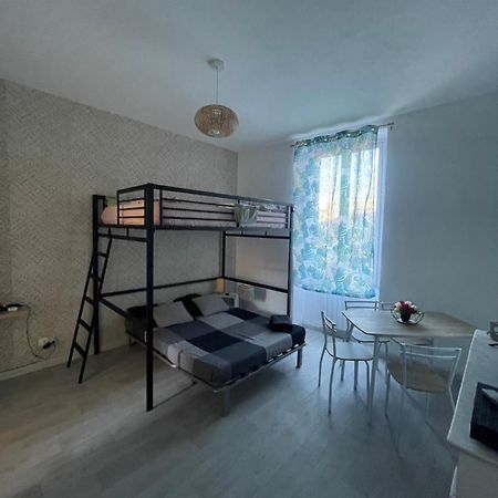 Apartament Le Petit Saint-Ruf Awinion Zewnętrze zdjęcie